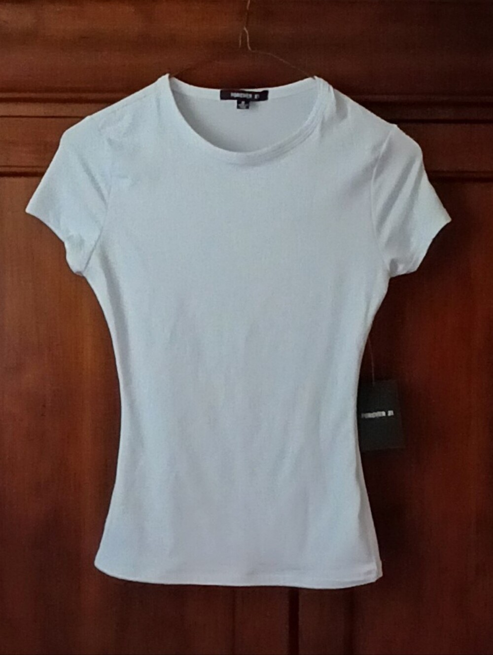 Forever21 Fitted Crew Neck Tee - Picture 2 of 5